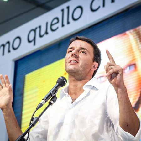 Event Fotograf in München: Portrait Matteo Renzi auf der PD Partei Bühne