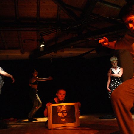 LIV-Crisis-2013-296