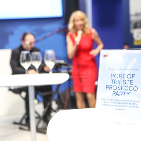 VAL_6716